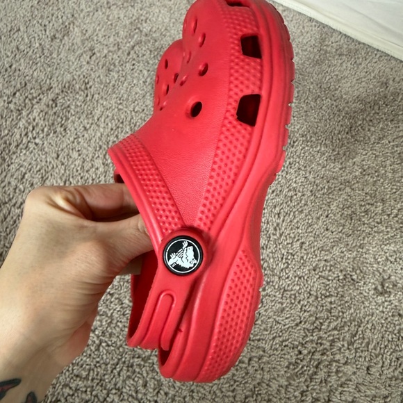 CROCS Kids Classic Clog - Bright Red - Picture 8 of 12